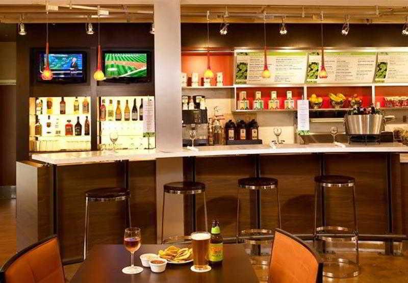 Hotel Courtyard By Marriott York Extérieur photo