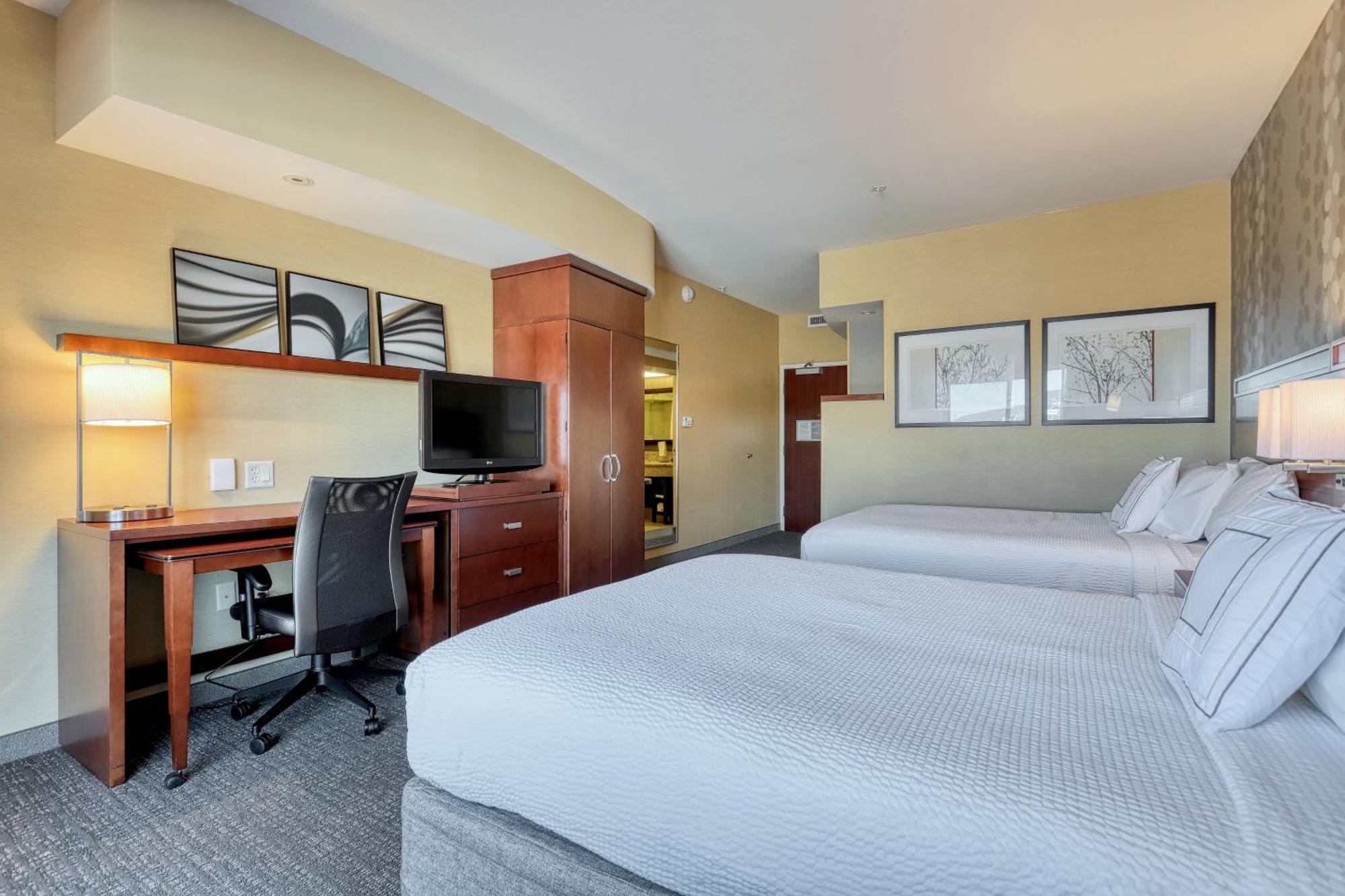 Hotel Courtyard By Marriott York Extérieur photo