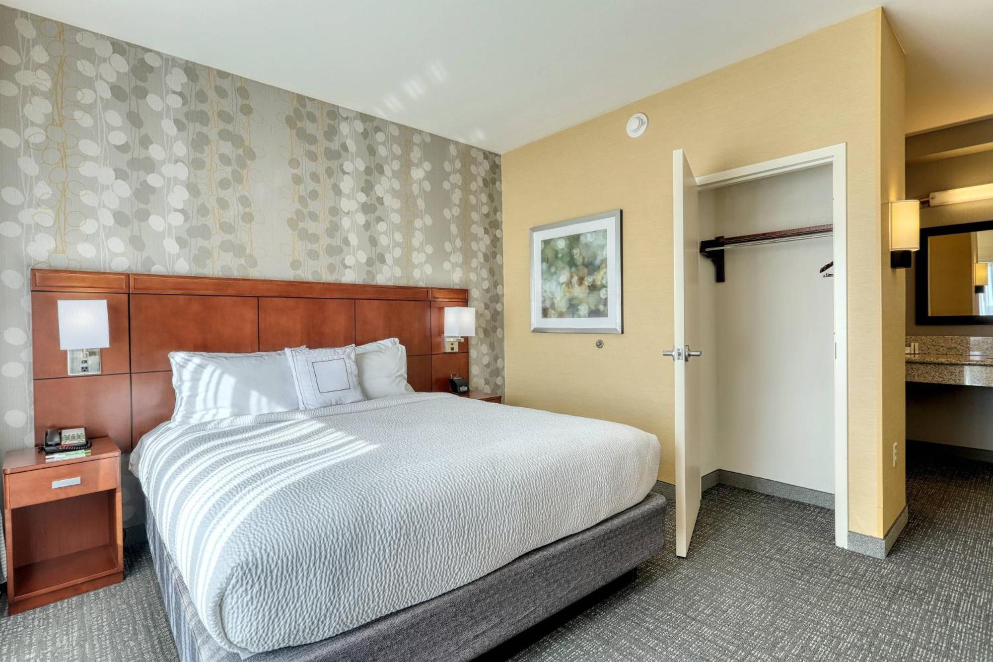 Hotel Courtyard By Marriott York Extérieur photo