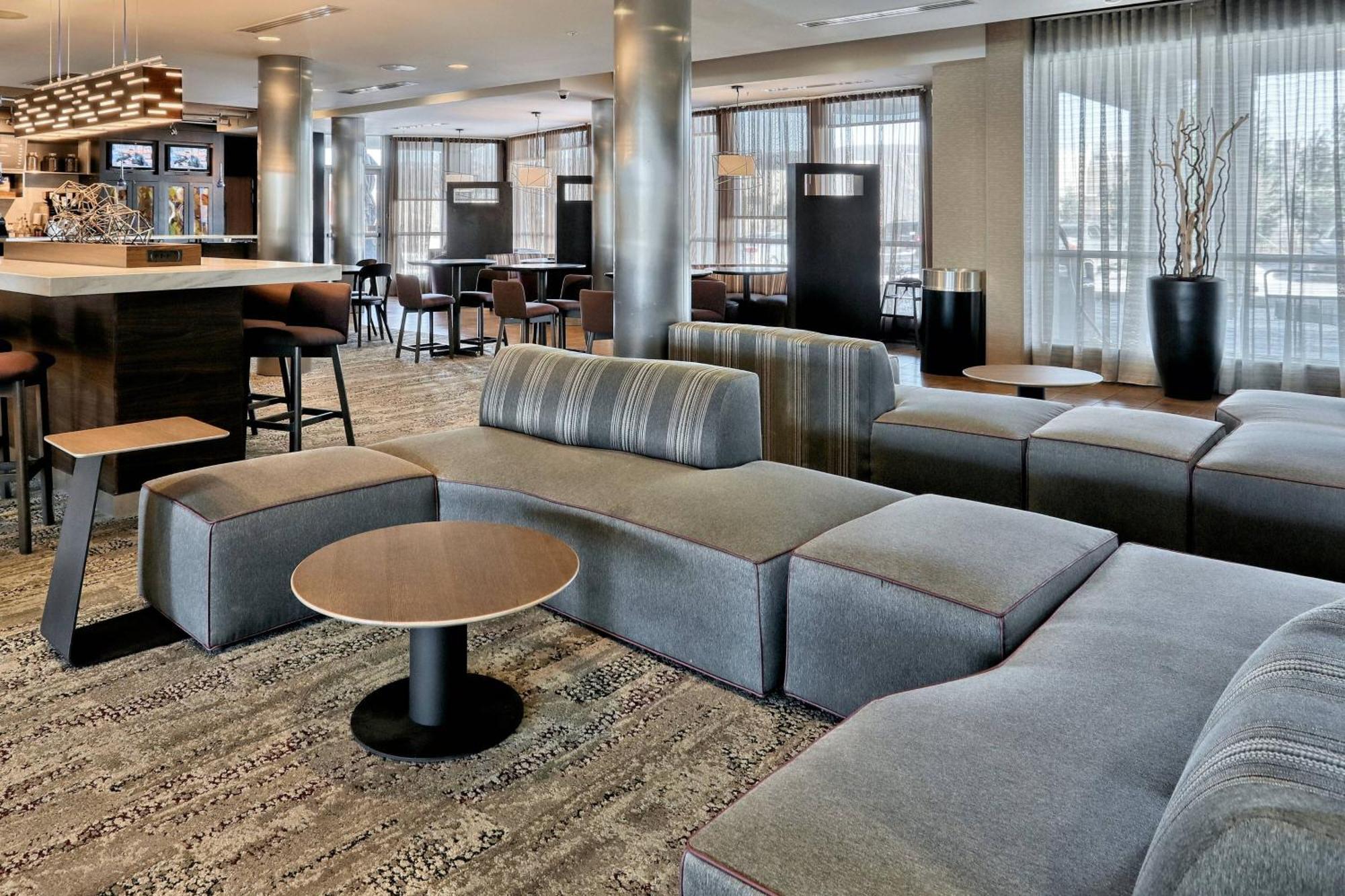 Hotel Courtyard By Marriott York Extérieur photo